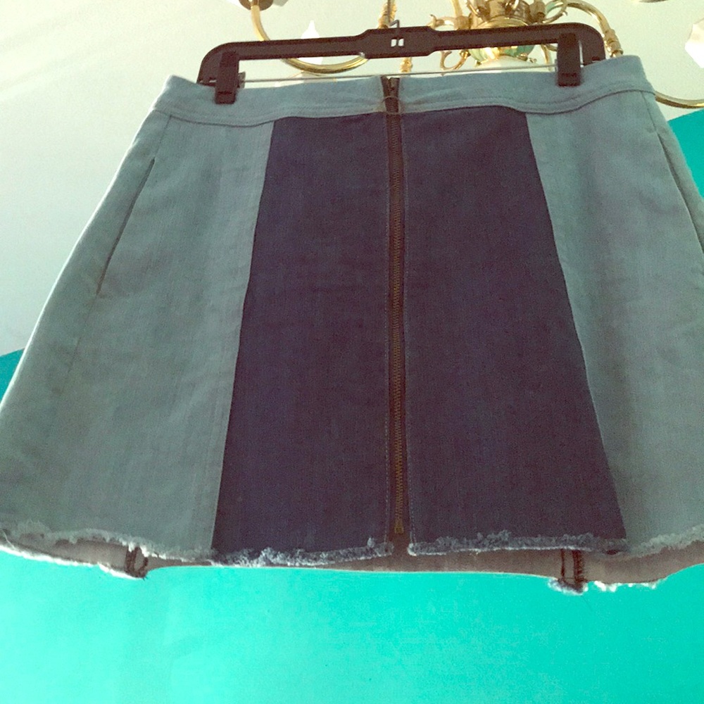 Cute denim zipper mini skirt